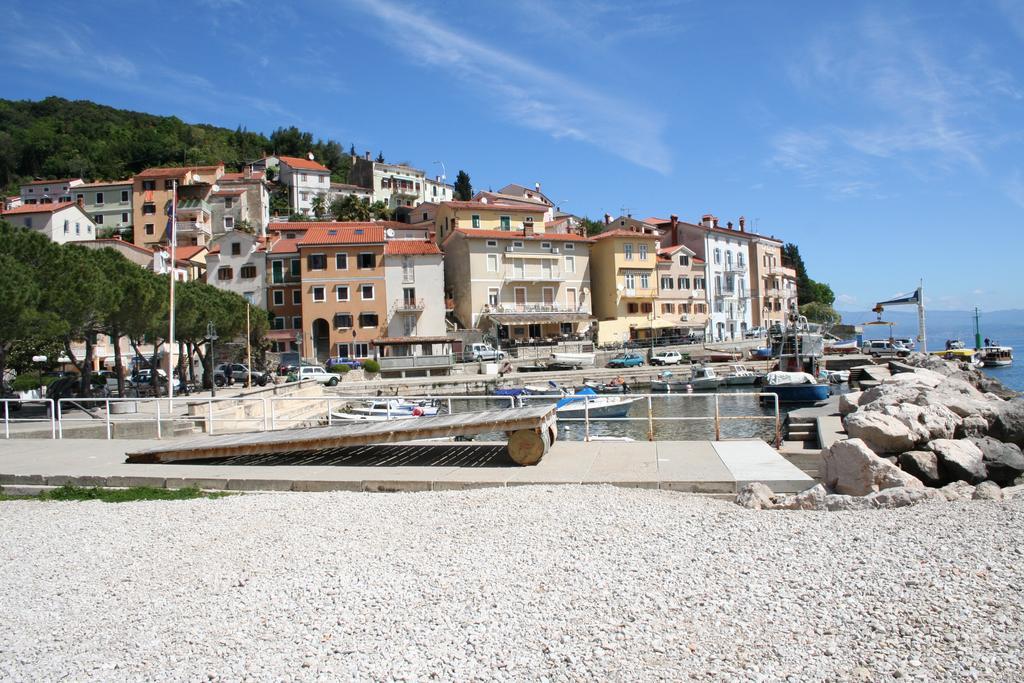 Apartment Mediterranean Moscenicka Draga Luaran gambar